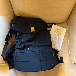NEW!  LÍLLEbaby Complete Baby Carrier
